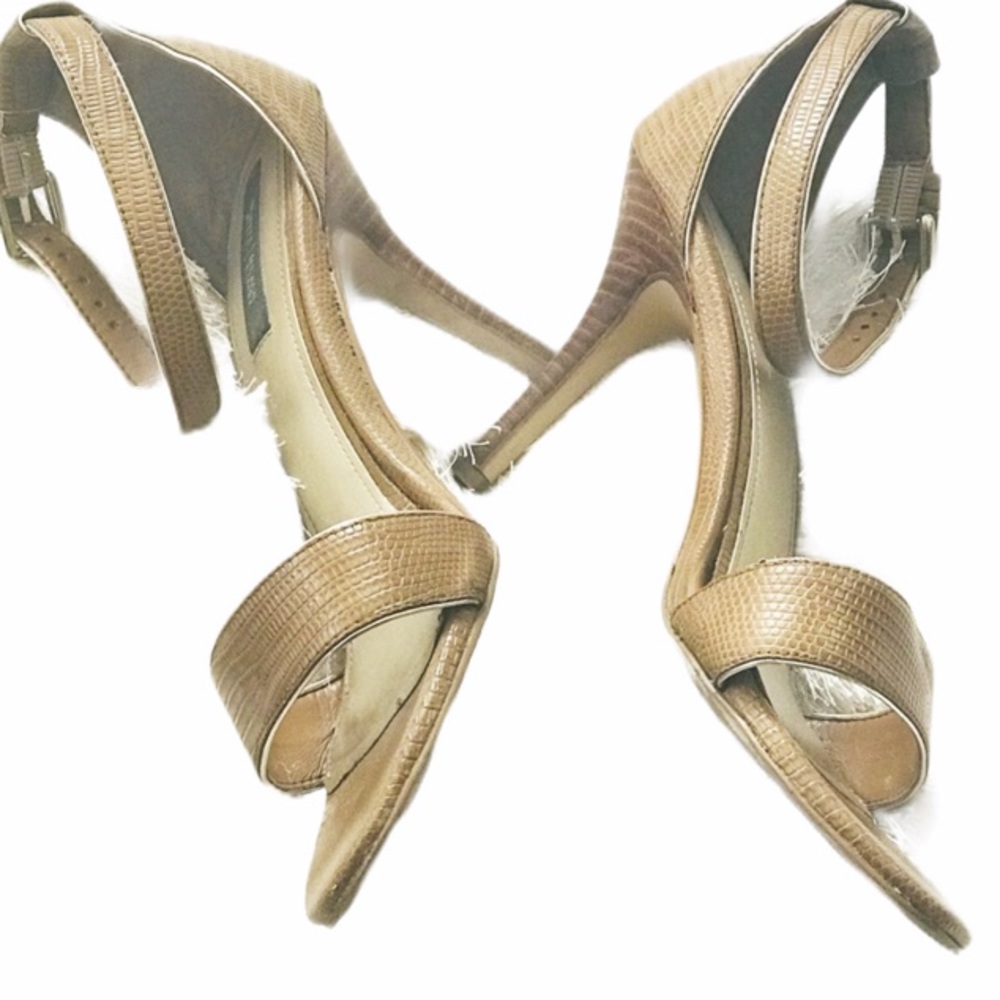 🍃White House Black Market | Tan Sandals